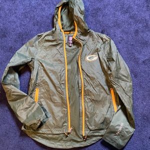 New without tags windbreaker greenbay packers womens small